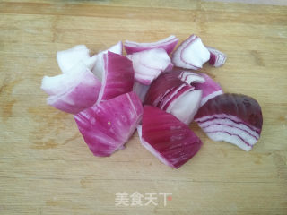 西兰花拌洋葱的做法步骤：2