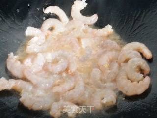 韭菜芽鸭蛋炒虾仁的做法步骤：5