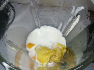 榴莲芒果奶昔的做法步骤：5