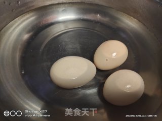 甜瓜鸡蛋沙拉的做法步骤：2