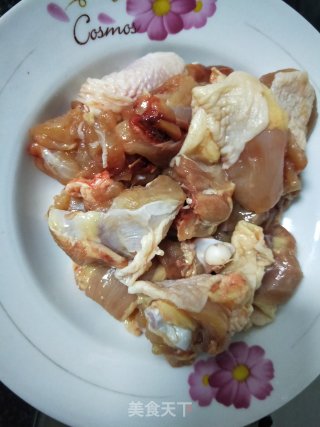 鸡腿乱炖的做法步骤：1