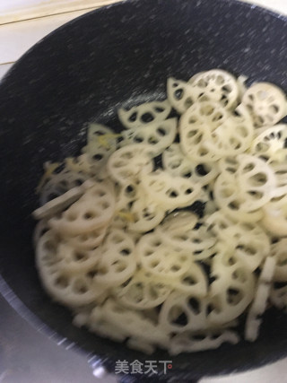 姜丝藕片的做法步骤：4