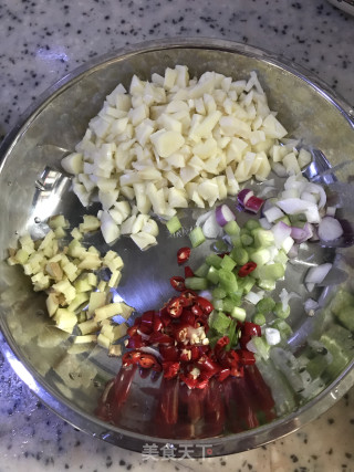 清炒藕尖的做法步骤：2