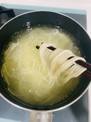 清汤牛肉面的做法步骤：6