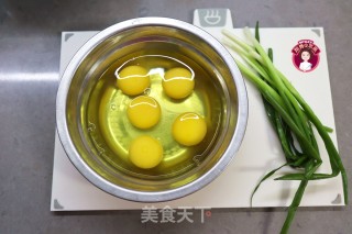 香葱厚蛋烧的做法步骤：1