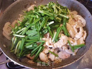 韭菜莲藕炒鸡肉的做法步骤：9