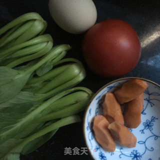 番茄煎蛋方便面的做法步骤：2