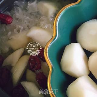 雪梨马蹄银耳羹的做法步骤：8