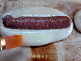 炼奶牛肉肠香葱面包的做法步骤：10