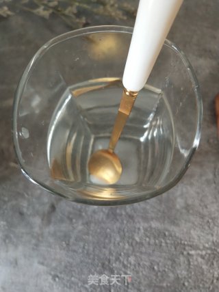 冰块柠檬水的做法步骤：3