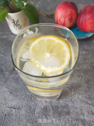 冰块柠檬水的做法步骤：4