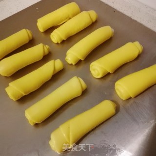 蜂蜜脆底小面包的做法步骤：8