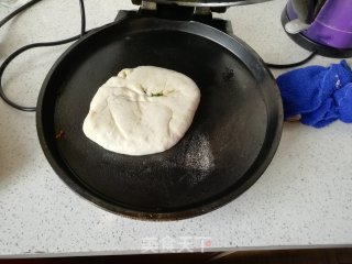 韭菜发饼的做法步骤：8