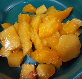 黄桃酸奶杯的做法步骤：2