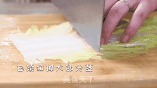 脆嫩五彩白菜卷的做法步骤：5
