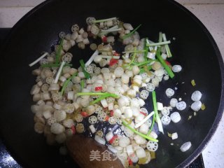 酸辣藕带的做法步骤：7