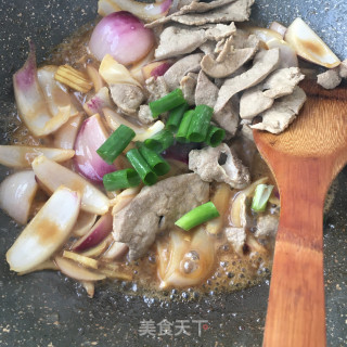 洋葱炒猪肝的做法步骤：18