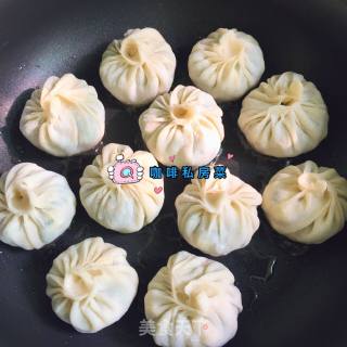 饺子皮版生煎包的做法步骤：7