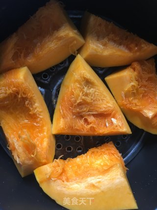 空气炸锅版南瓜饼的做法步骤：1