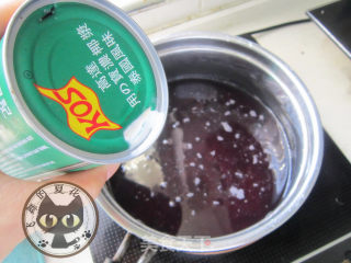 椰浆芒果黑米布丁的做法步骤：2