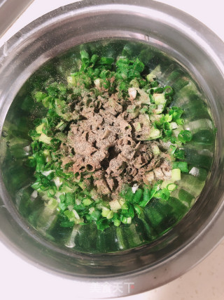 葱油肉饼的做法步骤：3