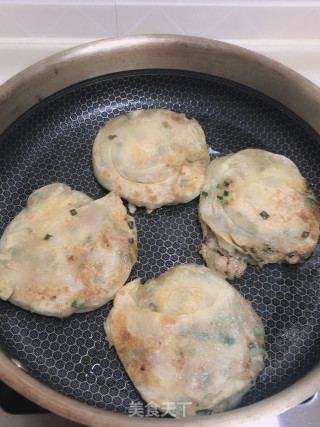 葱油肉饼的做法步骤：8
