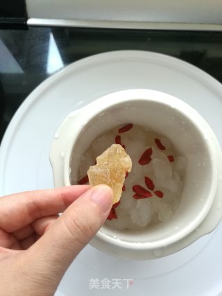 木瓜炖雪蛤的做法步骤：2