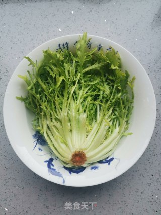 凉拌苦菊的做法步骤：1