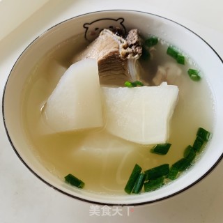 白萝卜蜜枣排骨汤的做法步骤：5