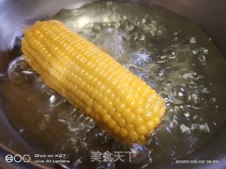 玉米生菜虾仁沙拉的做法步骤：3