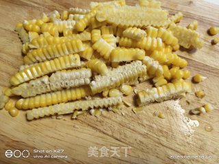 玉米生菜虾仁沙拉的做法步骤：4