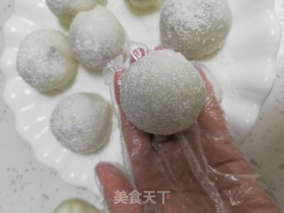 椰蓉红豆糯米糍的做法步骤：13