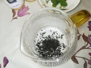 蜂蜜薄荷茶的做法步骤：1