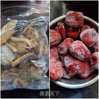 红枣药膳乌鸡汤的做法步骤：4