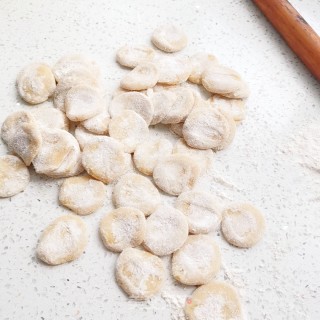 全麦韭菜鸡蛋饺子的做法步骤：13