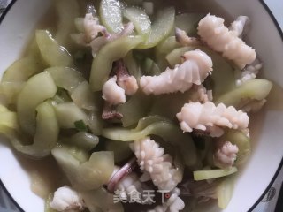 黄瓜炒鱿鱼的做法步骤：9