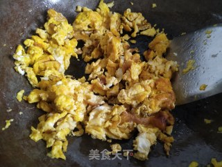 鸭蛋蒜面条的做法步骤：2