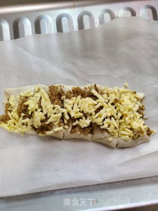 肉松芝士手抓饼的做法步骤：8