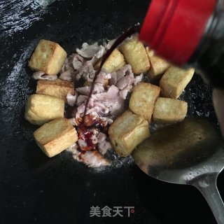 白豆干焖瘦肉的做法步骤：6