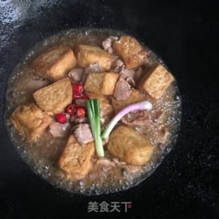 白豆干焖瘦肉的做法步骤：8