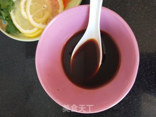 柠檬手撕鸡胸肉的做法步骤：5