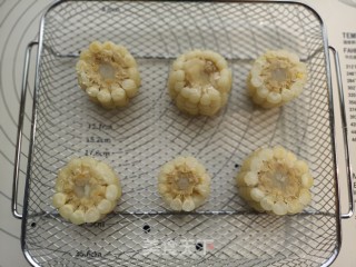 风味烤玉米的做法步骤：1