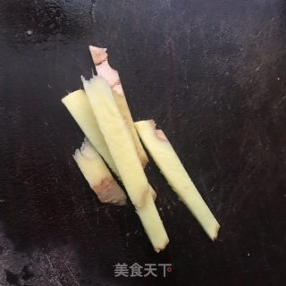 牛骨清汤的做法步骤：2