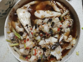 清蒸鱼的做法步骤：2