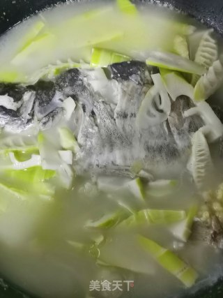 竹笋鳜鱼汤的做法步骤：8