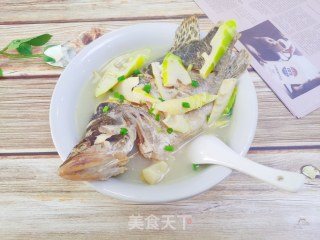 竹笋鳜鱼汤的做法步骤：9