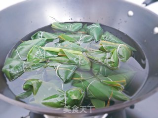 蜜枣粽子的做法步骤：10