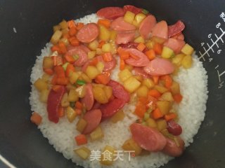 腊肠香肠土豆焖饭的做法步骤：6
