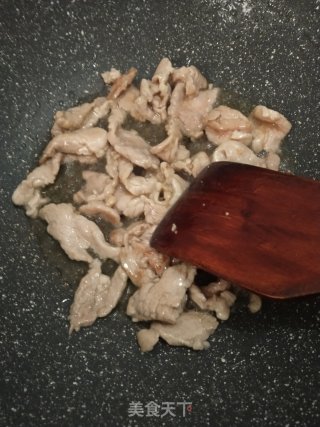 莴笋炒肉的做法步骤：2