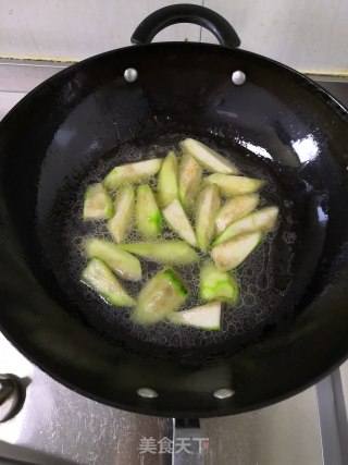 白油丝瓜的做法步骤：7